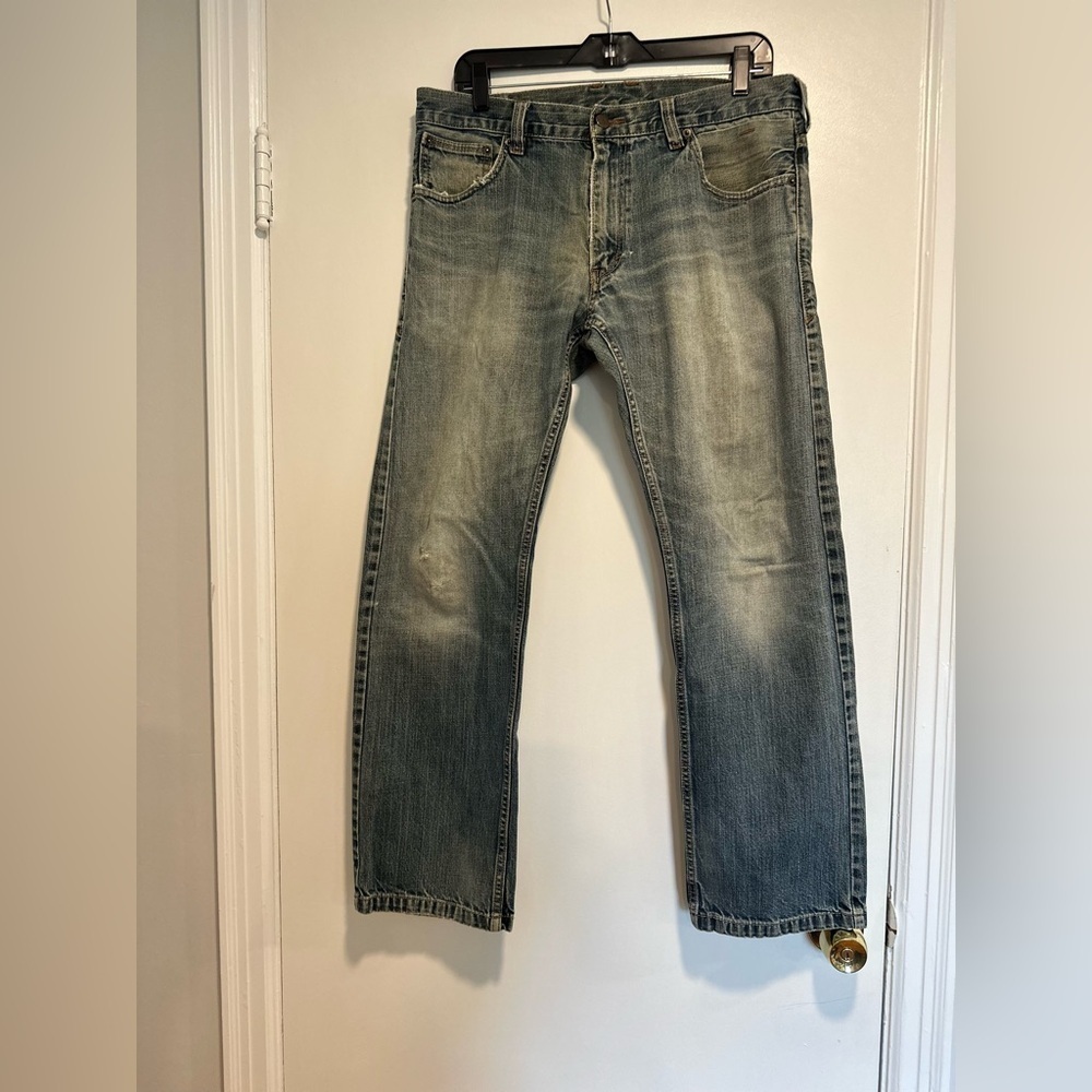Levi's Y2K 514 Men's Jeans 34x30 Straight Leg Distressed Medium Wash. 5 Pocket.